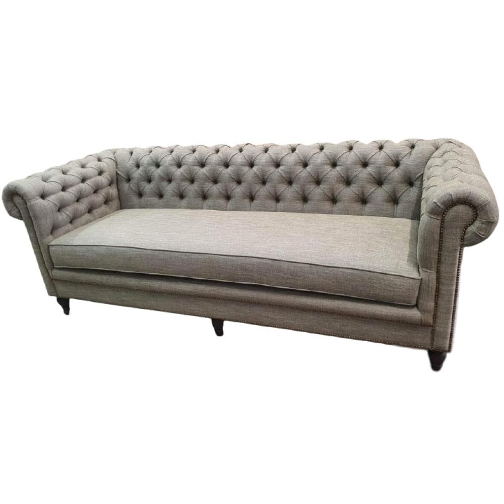 klasicky_chesterfield_gauc_sivy_jedinecny_gauc_vyroba_klasicky_mediteransky_obyvackovy_pohovka_jedinecna_velkost_vyroba_nabytok_pohodlny_luxusny_kvalitny-removebg-preview cvokovany.jpg